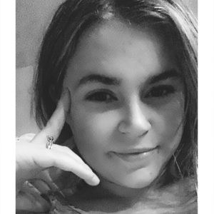 Meet your Posher, Esther